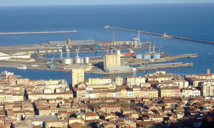 Le port de commerce de Sète