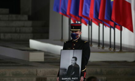 Image illustrant l'article HOMMAGE NATIONAL SAMUEL PATY de Les Clionautes