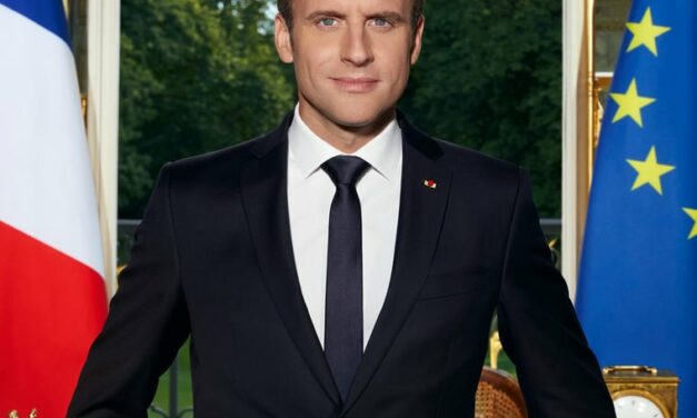 Emmanuel Macron place l’École au « coeur de la bataille » : les Clionautes répondent