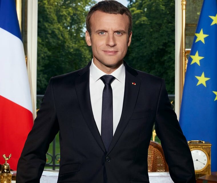 Emmanuel Macron place l’École au « coeur de la bataille » : les Clionautes répondent